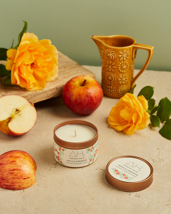 Apple and cinnamon scented candle